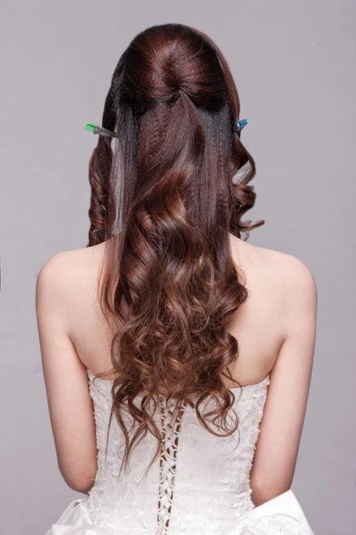 卷筒梳视频,轻松打造完美发型